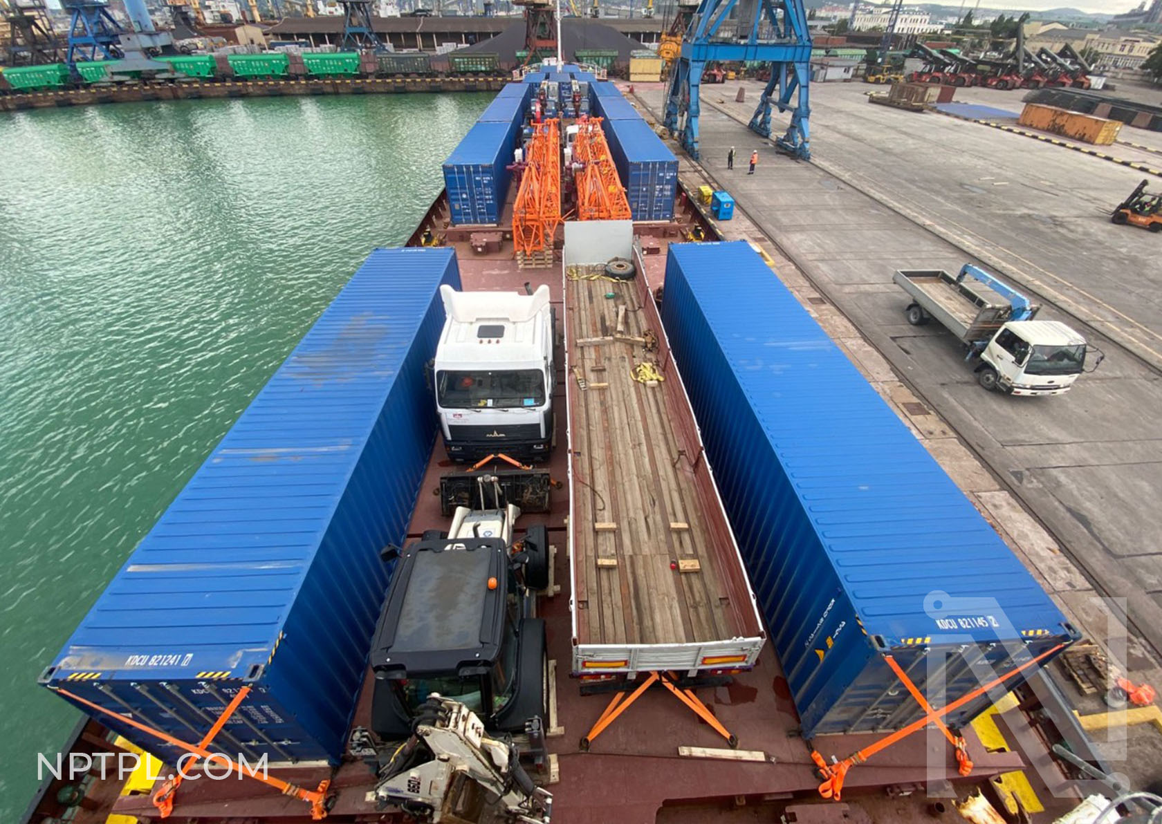 Services Terminal handling in Egyptian ports