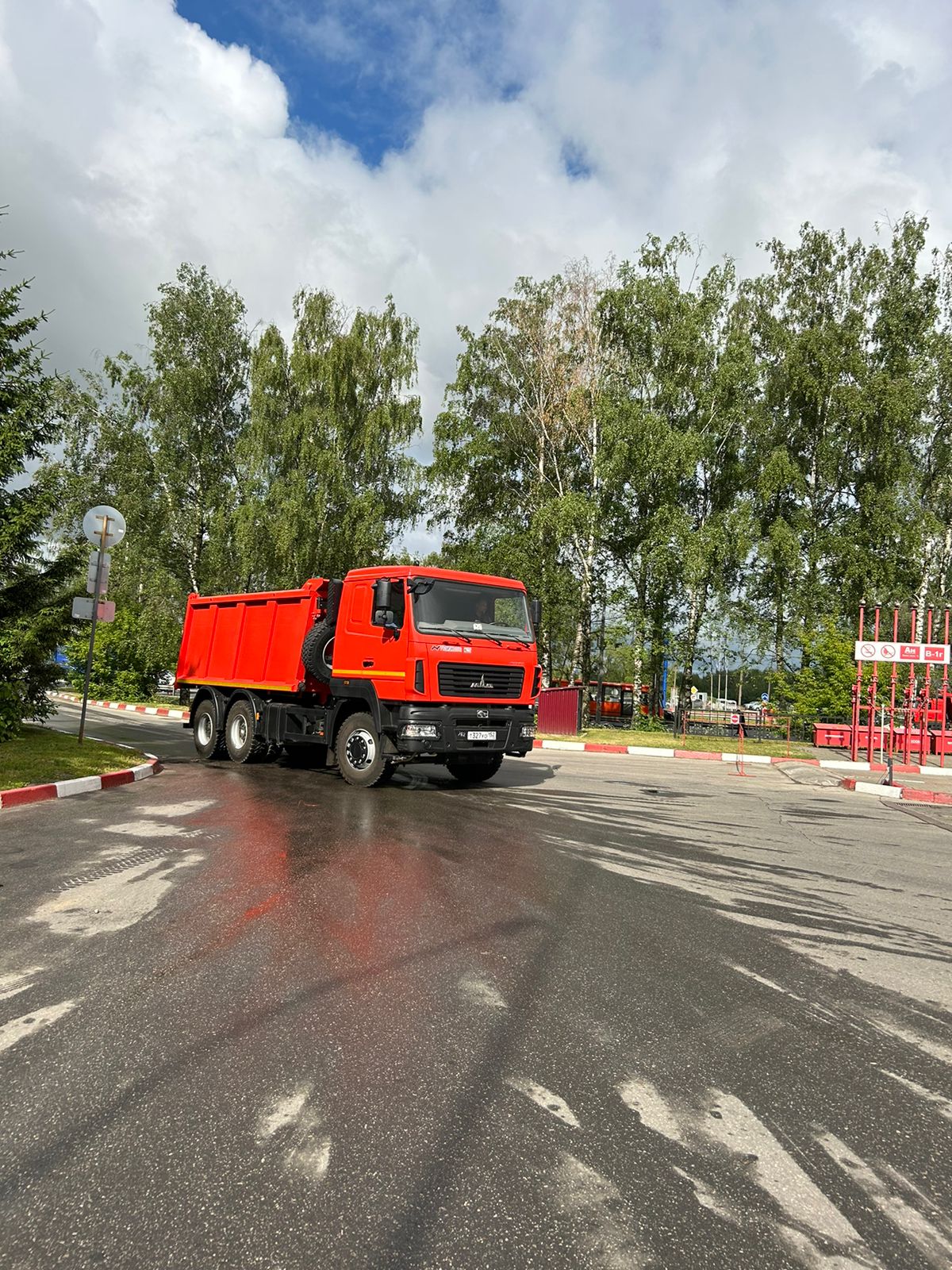 Вывоз мусора в Нижнем Новгороде по недорогой цене, заказать аренду  контейнера