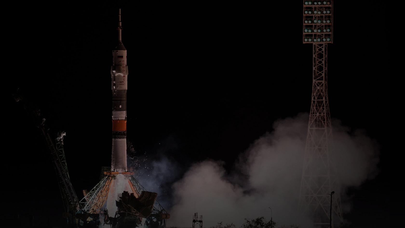 Ракета на курск. П-700 «гранит» (3м45). Ракета на курск. Памятник ракете космос красноярск. Памятник космосу.