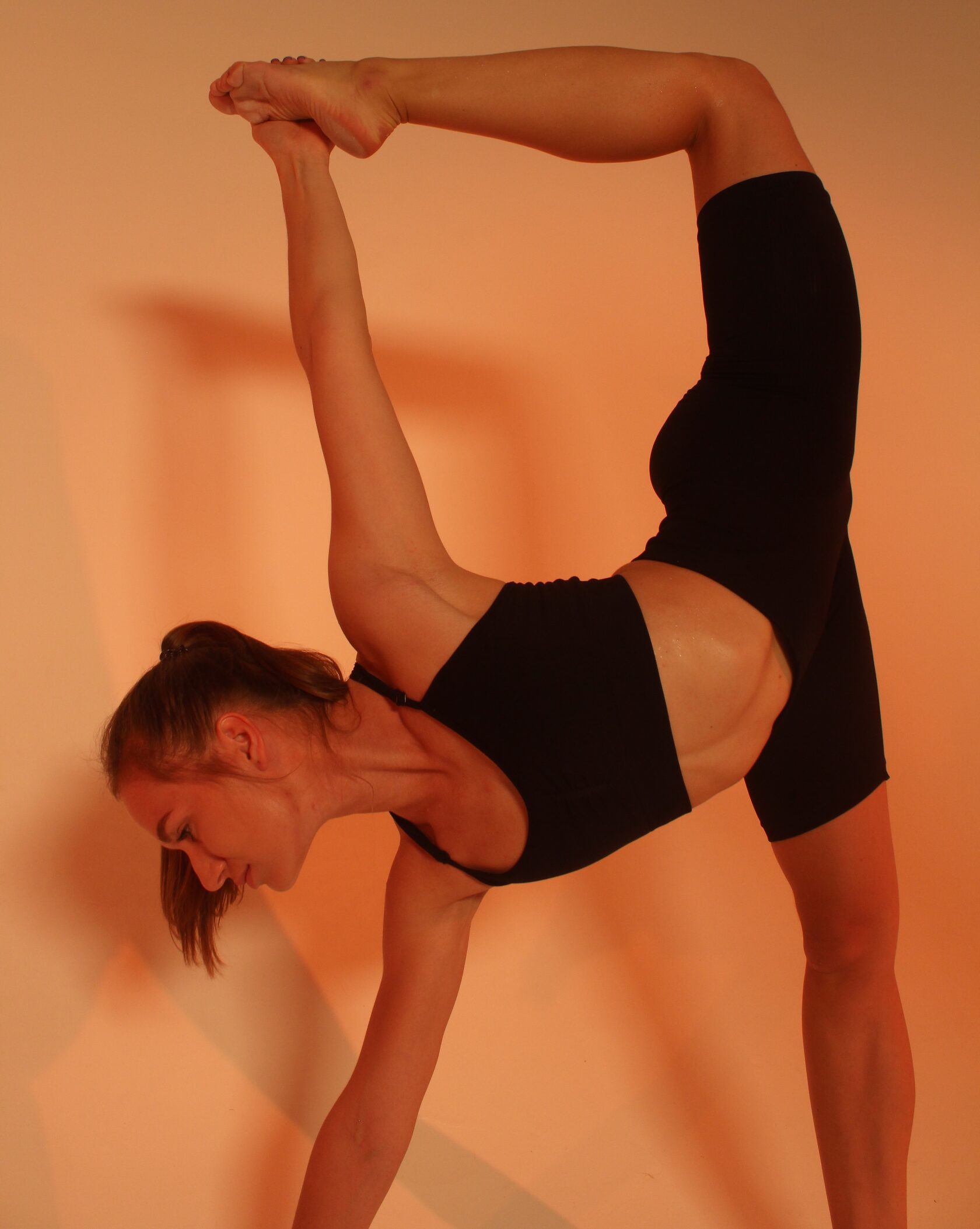 Горячая йога для женщин СПБ