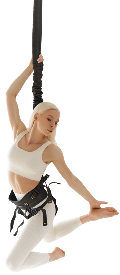 танцующая девушка