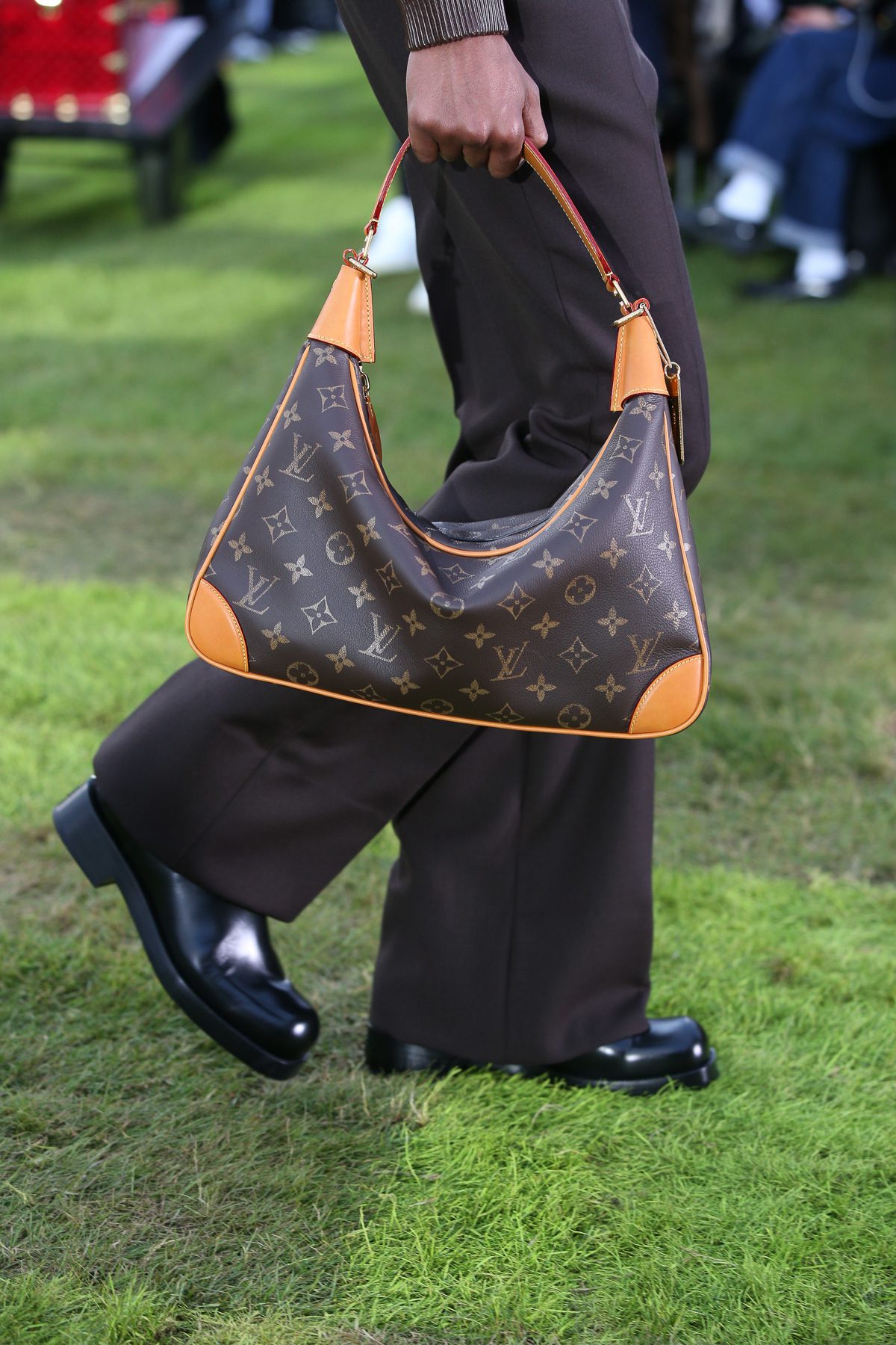 Louis Vuitton Весна 2025 18