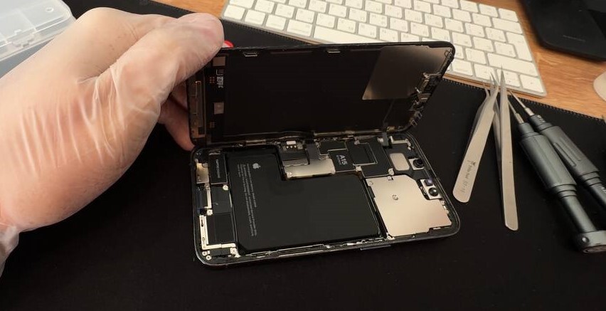 Ремонт Айфон 13 в Новороссийске. Возняк.рф