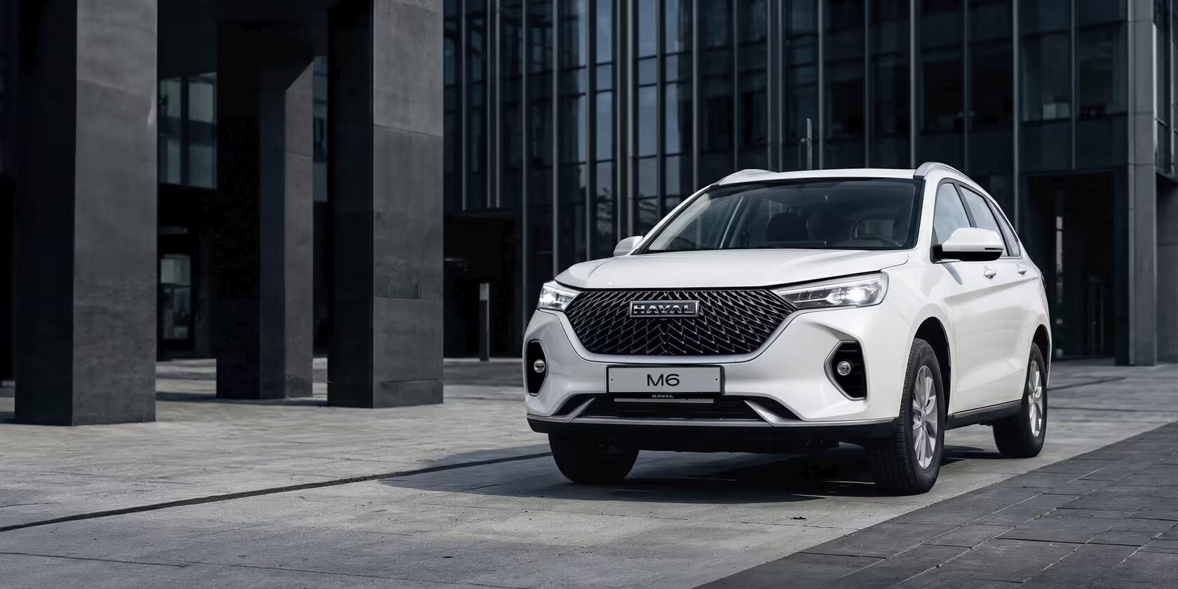 HAVAL JOLION на дороге