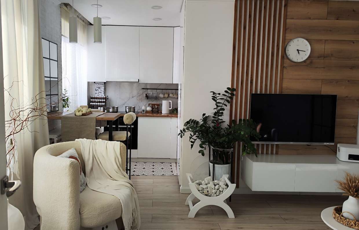 Photo by https://www.inmyroom.ru/posts/37224-kak-iz-hrushchevki-45-m-sdelali-stilnoe-zhile-genialnye-idei-dlya-byudzhetnogo-remonta-foto-do