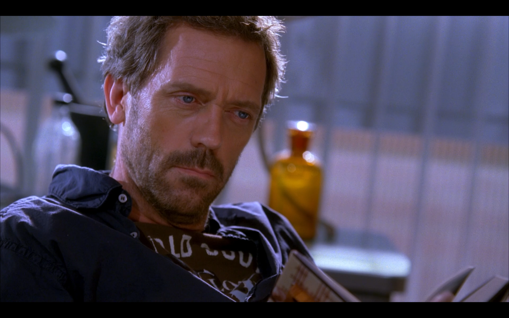 разговор китайцев. мэл гибсон смех. язвительный человек 5. сильные люди всегда много улыбаются. заикающийся человек.