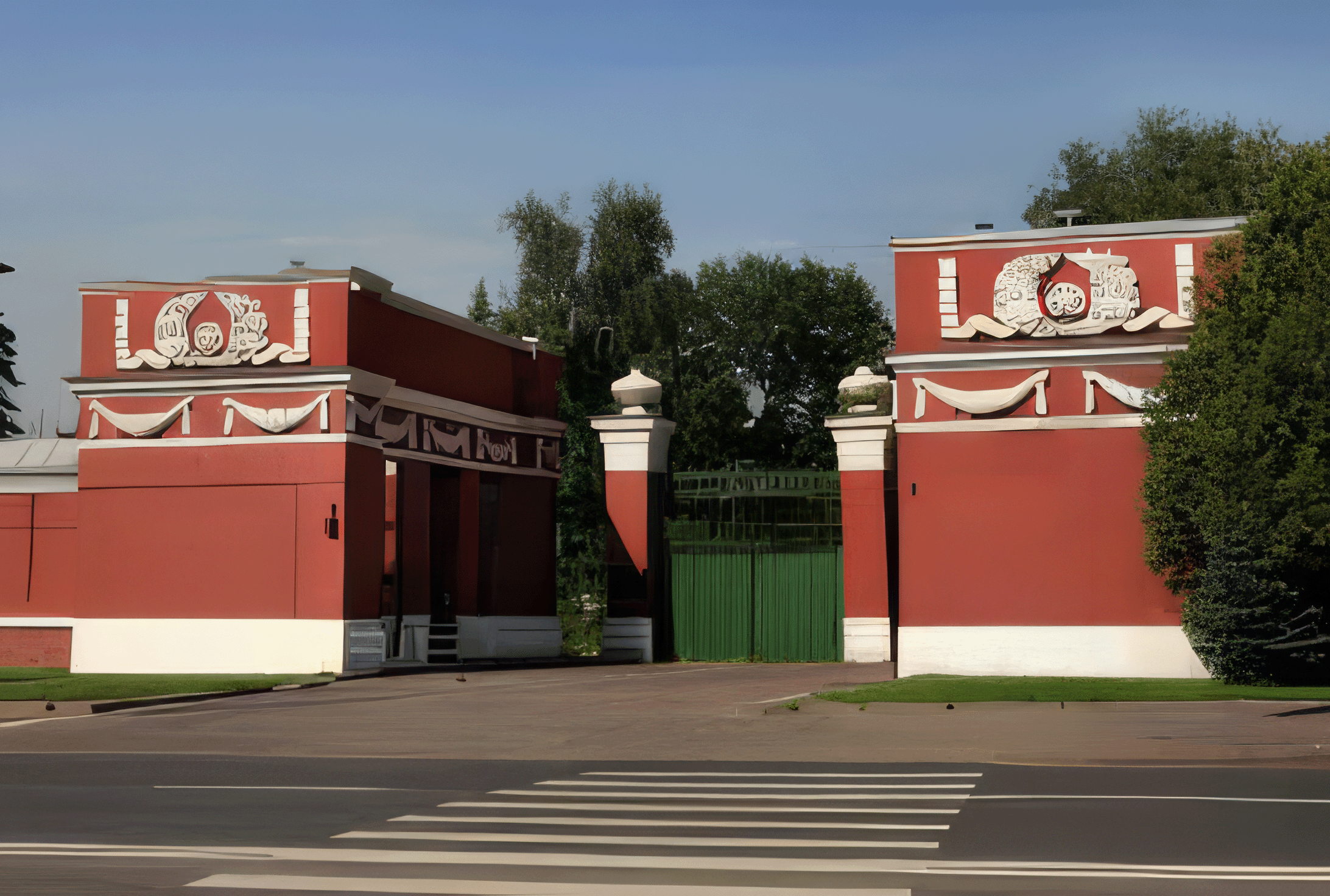 Глава 1 — Москва: Память как конфликт эпох. Искандар Кадыров