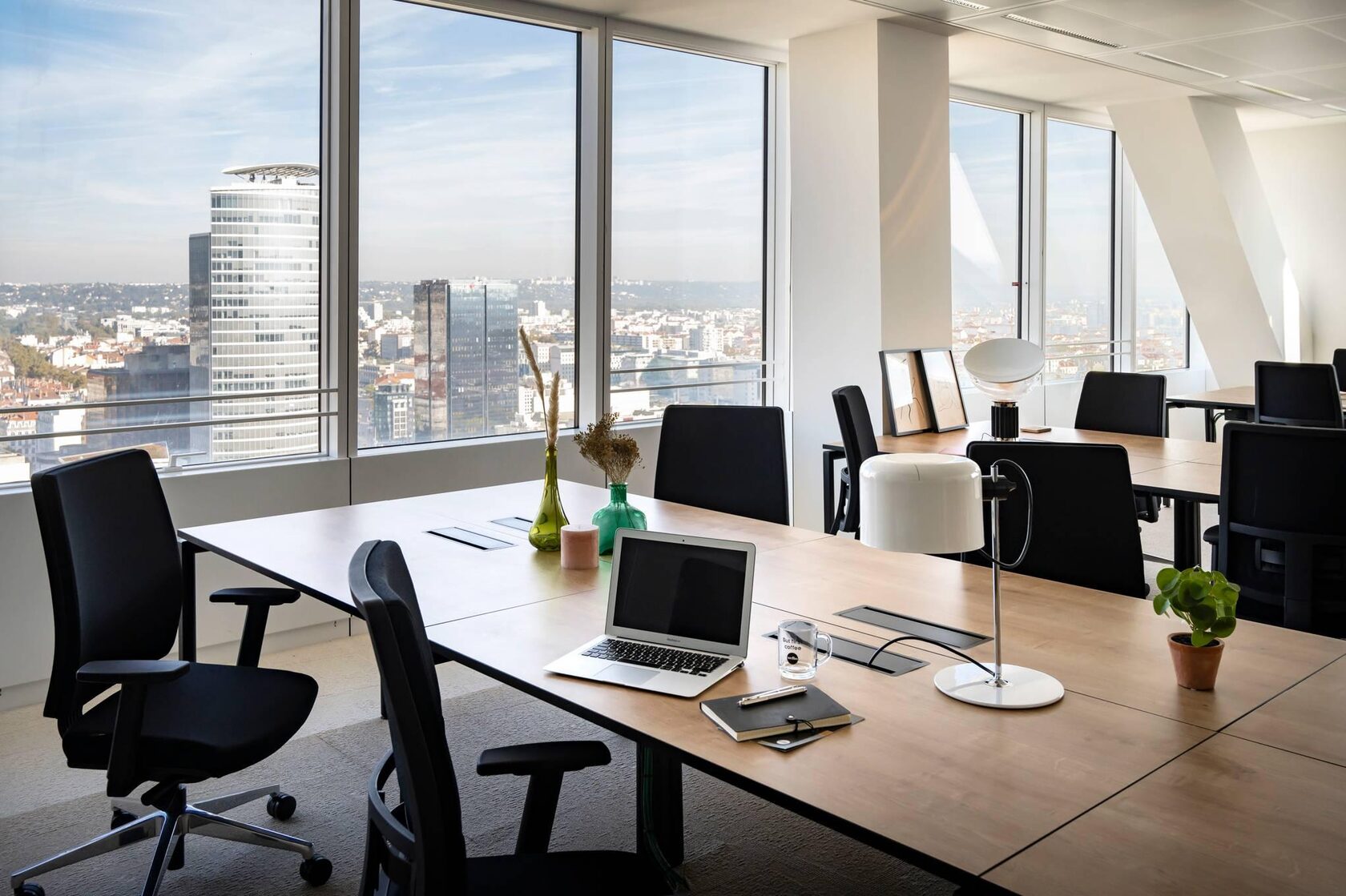 coworking spaces Paris near me