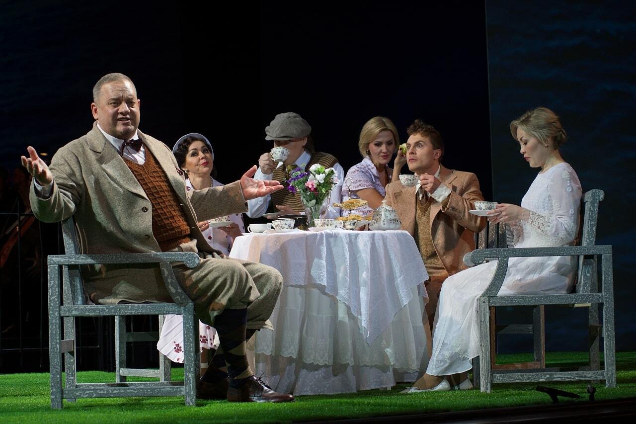 Робинзон театр кукол образцова. Робинзон крузо спектакль. Робинзон крузо 6 глава. Робинзон крузо зазеркалье спектакль. Оперетта робинзон крузо.