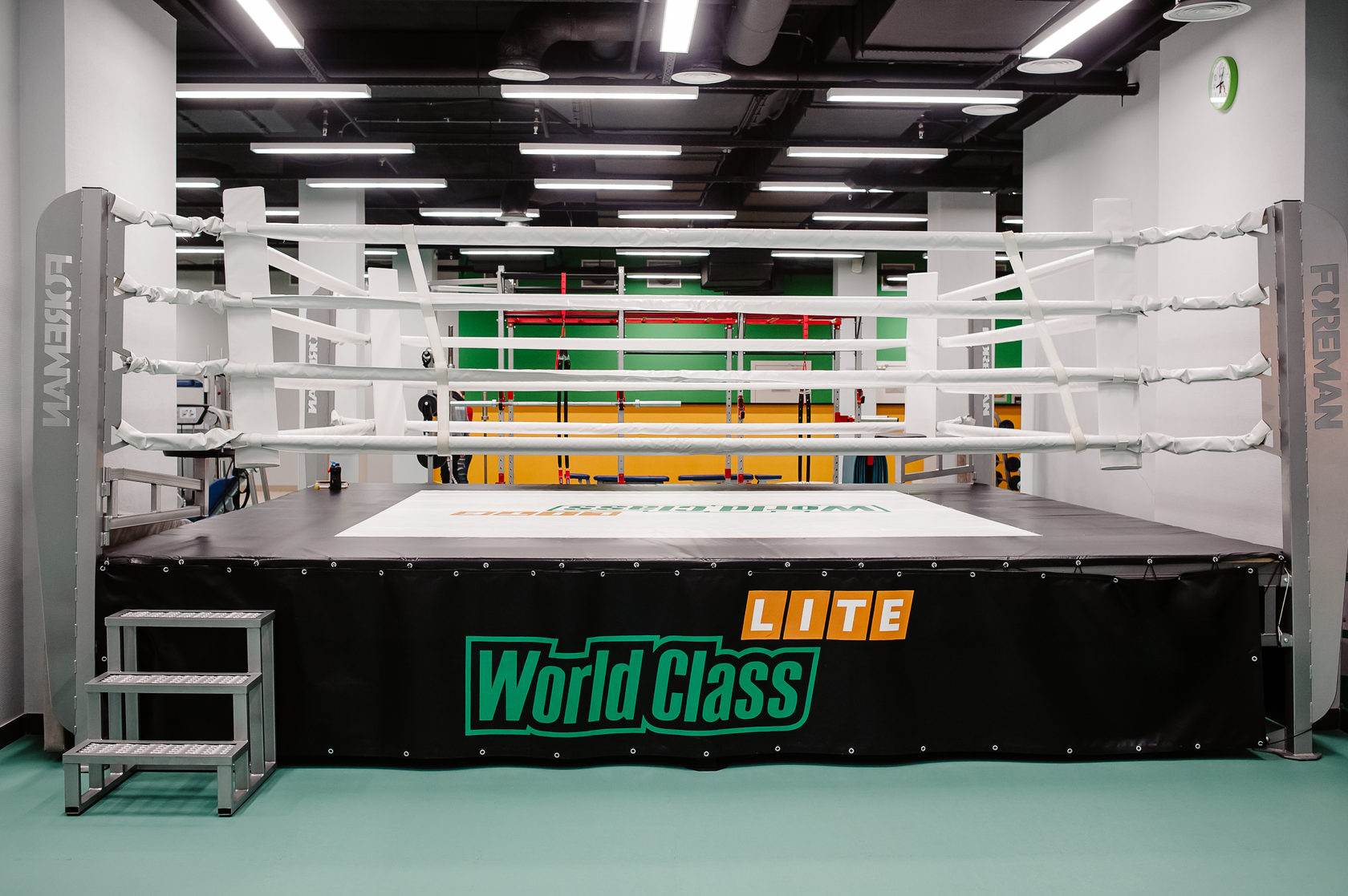 Фитнес 22. World class Forte Саратов. Бокс Саратов World class. World class детский парк Саратов. World class Forte Саратов семейные часы.