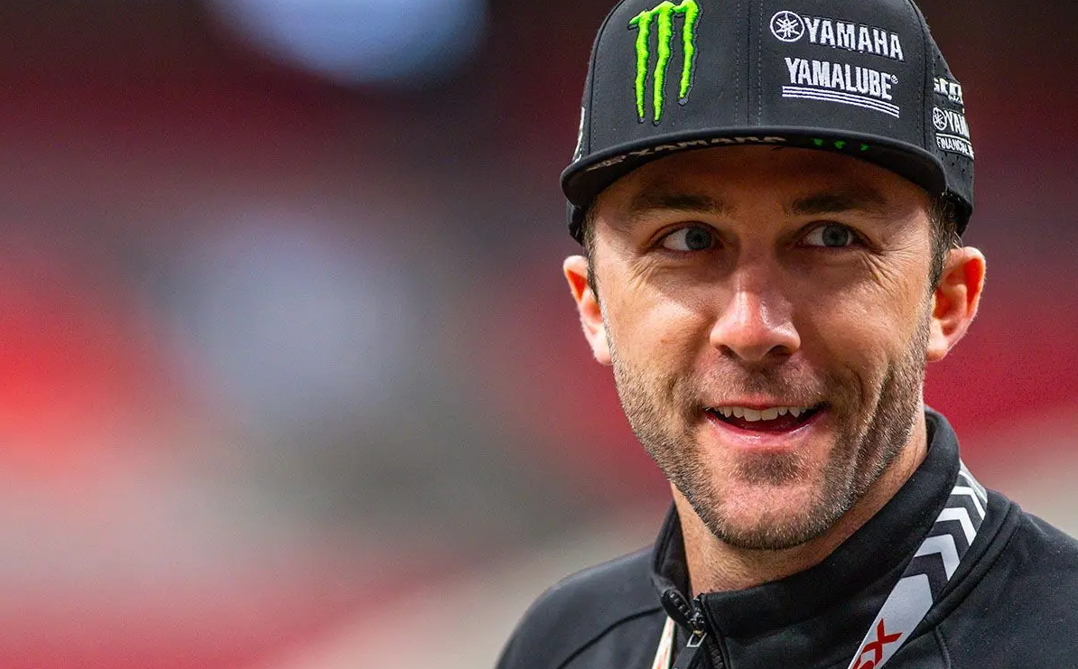 Илай Томак тестировал новый бренд?