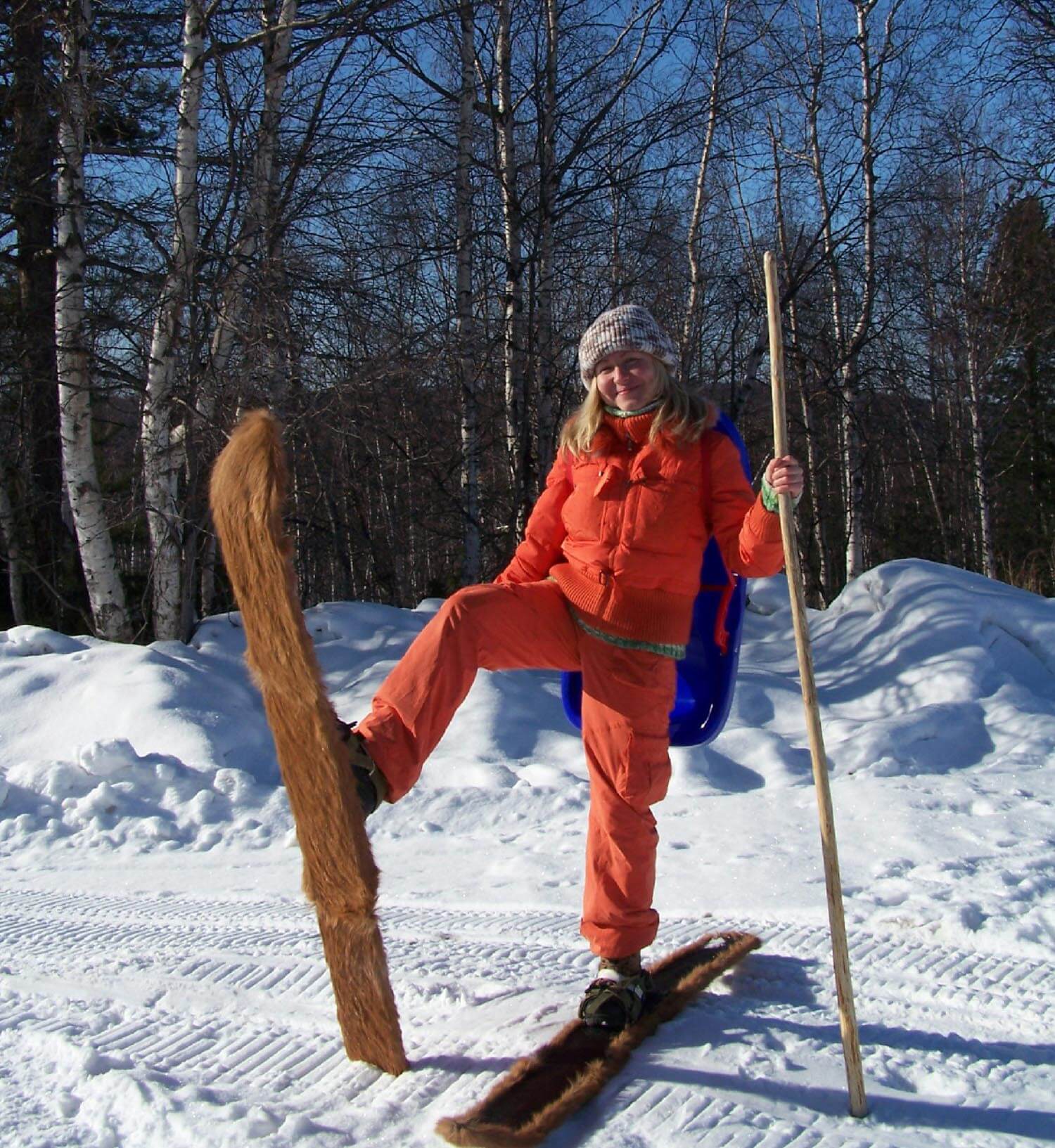 Лыжи зимой в тайге