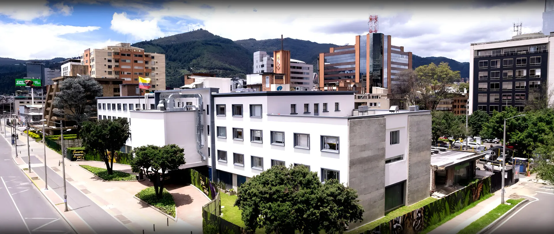 Bogotá - Escuela Superior de Oftalmología, Instituto Barraquer de  América