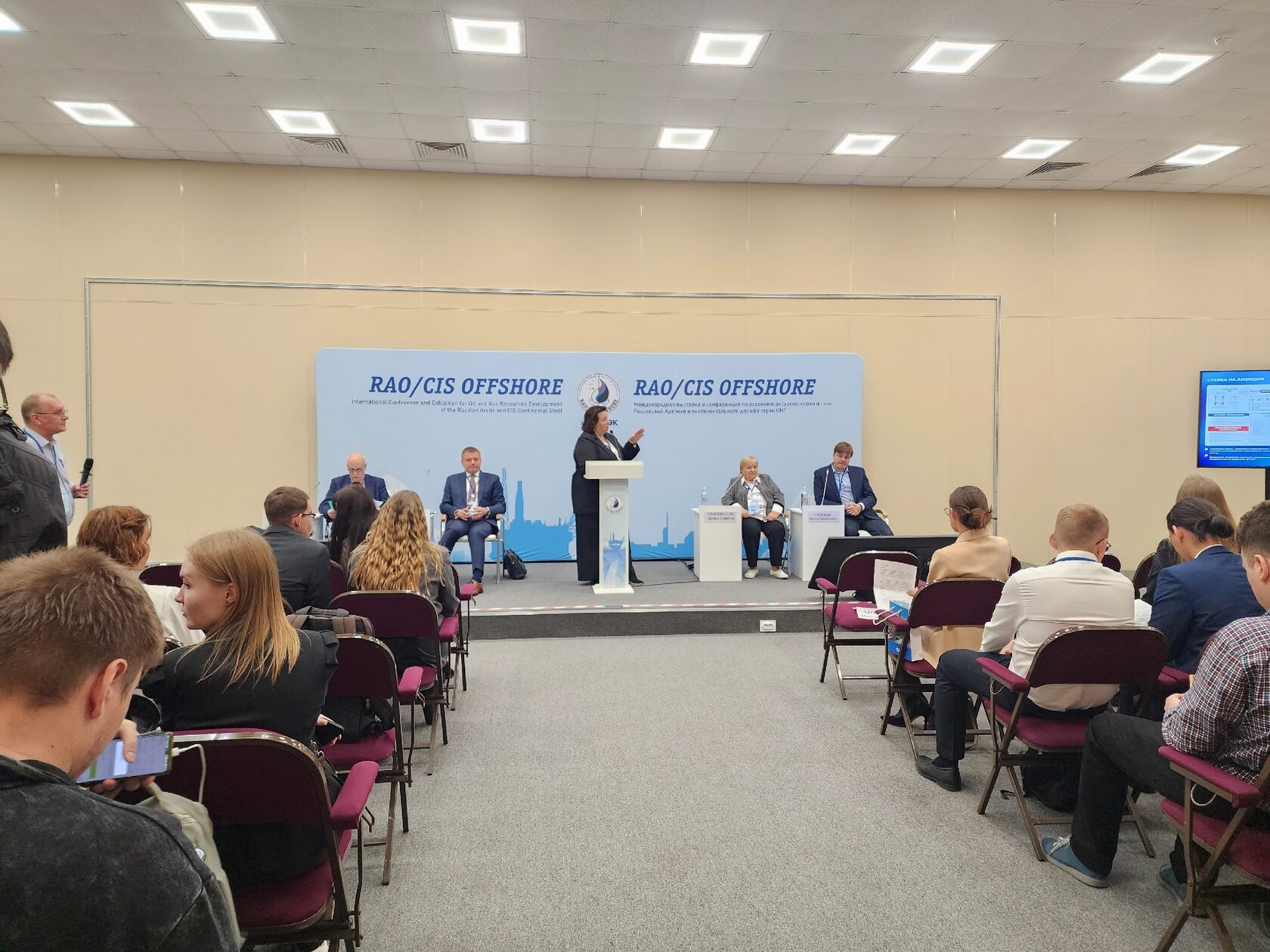 Подведены итоги молодежной сессии «Современные методы и технологии в обеспечение проектирования судов и средств океанотехники» в рамках форума RAO/CIS Offshore