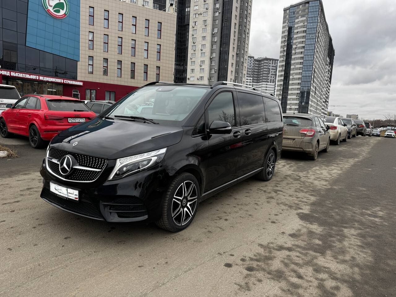 заказать минивэн