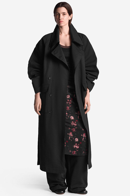 Стильное женское пальто. GATE31 — это минималистичный бренд верхней одежды из Санкт–Петербурга.