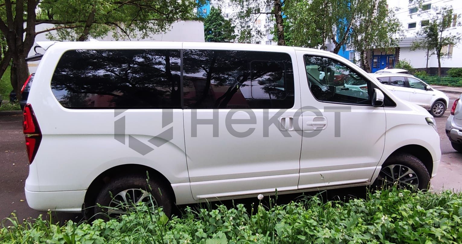 Hyundai Grand Starex
