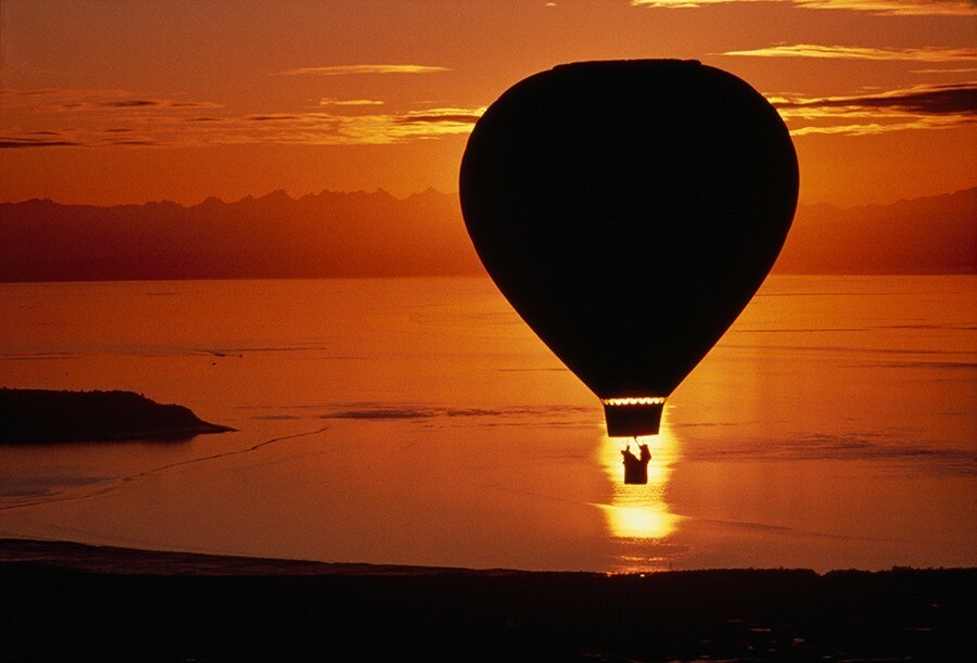 Воздушный шар над заливом Кука, Аляска, 1986. Фотограф Крис Джонс