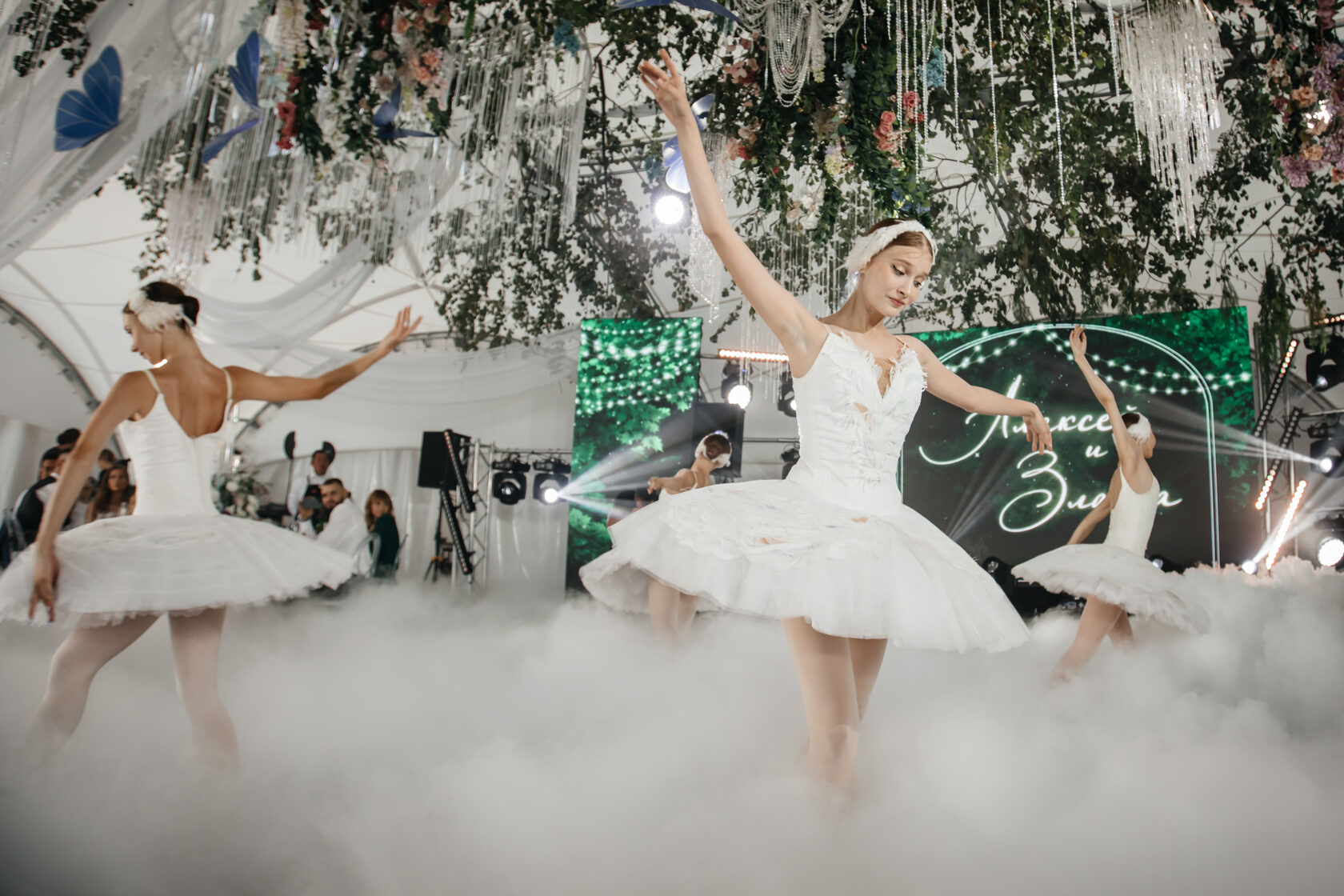 арендовать для мероприятий. арендовать для мероприятий. белый лофт сокольники. лофт берсеневский переулок 5с4 вход. арендовать для мероприятий.