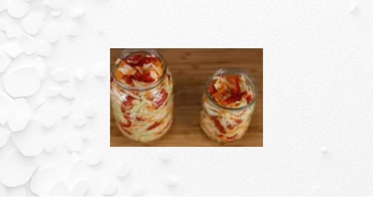 Приготовление маринованной капусты с болгарским перцем и морковью: шаг 6