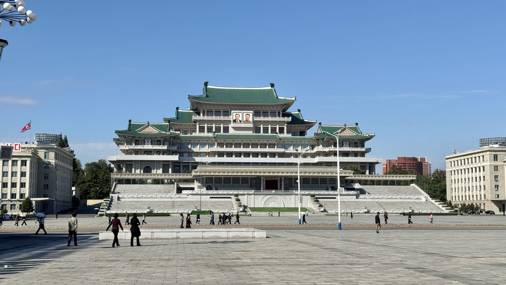 Площадь Ким Ир Сена, КНДР (Северная Корея)