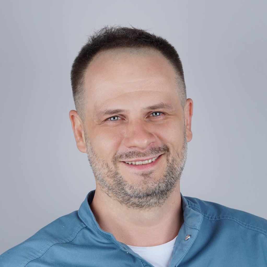 Щекин Олег Сергеевич врач-стоматолог-ортопед, врач-терапевт, имплантолог, кандидат медицинских наук
