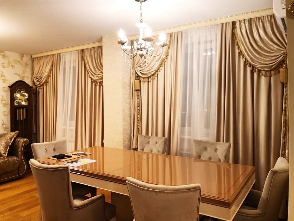Ткани и образцы в студии AND Home