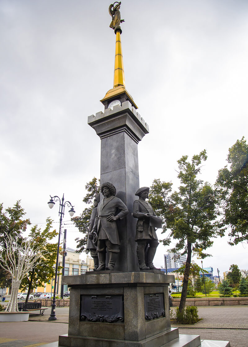 Путеводитель по Челябинску | Памятник основателям города