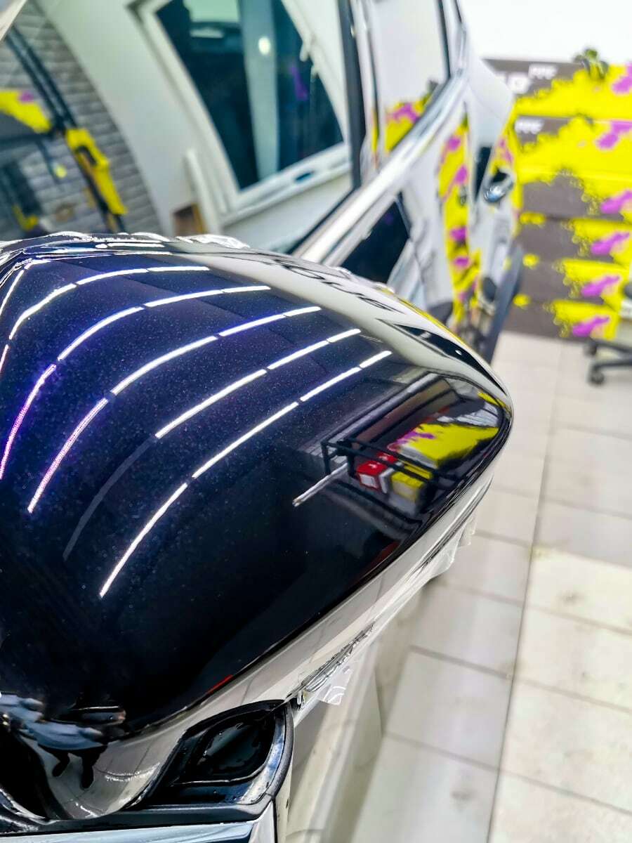 Защитная полиуретановая пленка Justwrap™ добавляет родному цвету лкп насыщенность, контраст и глубину. Словно автомобиль всегда отполирован