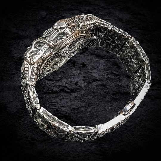 массивные часы из серебра, дорогие мужские часы, серебряные часы для мужчин.