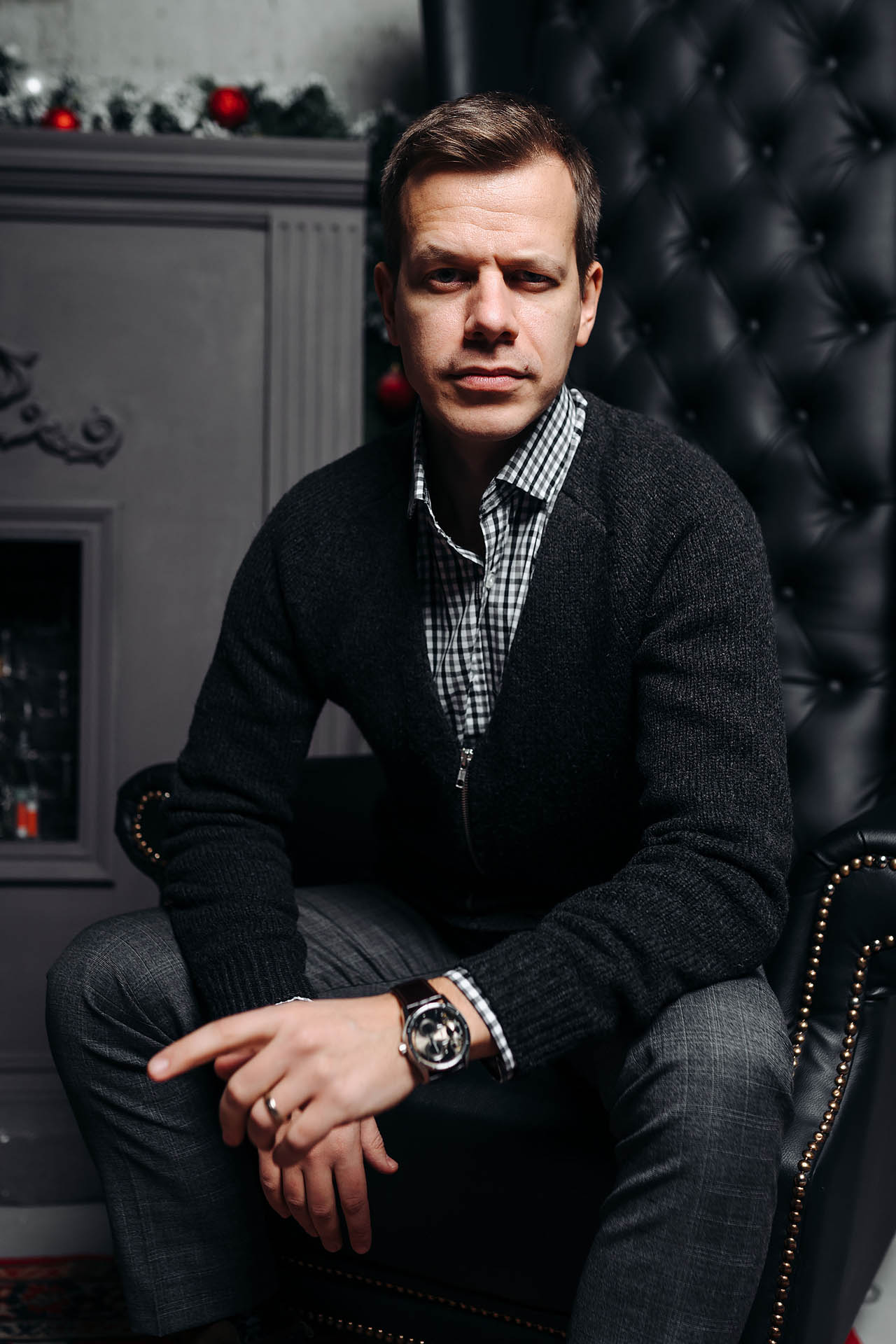 Портрет на готичесском кресле