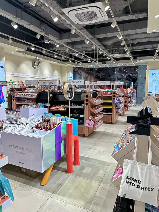 Новый магазин Л’Этуаль открылся в ТЦ «ЗУМ» (Москва)