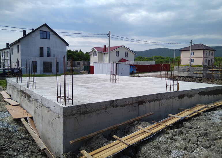 Строительство пола первого этажа дома в Новороссийске