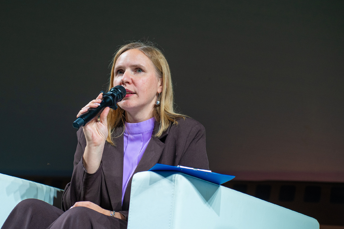 Первый заместитель министра образования и науки Смоленской области Иваненкова Марина Александровна