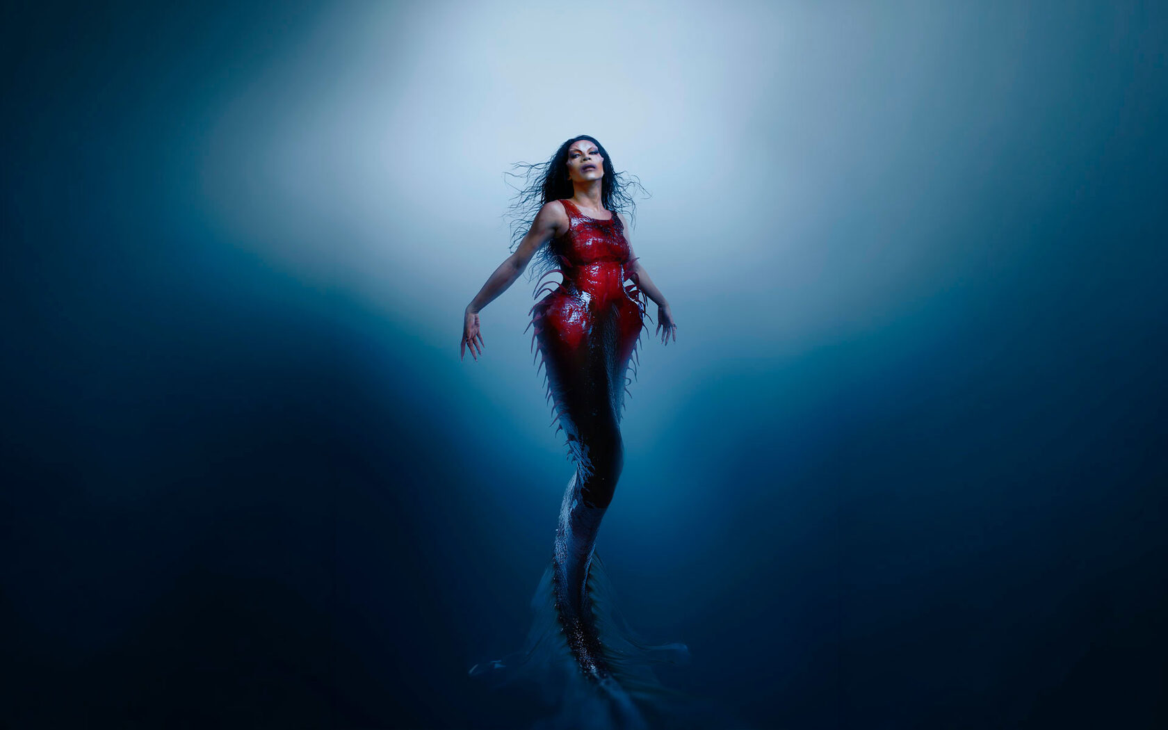 Siren w/ Frankie Wonga