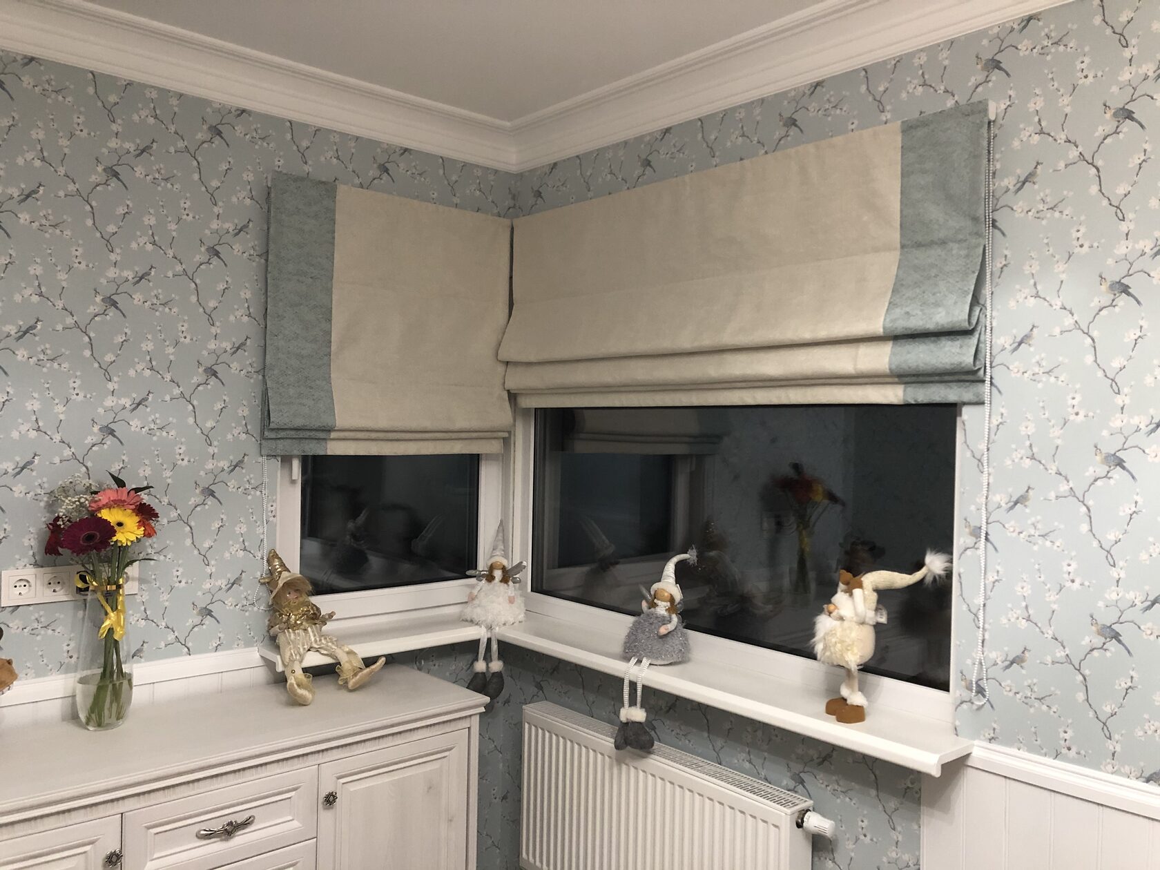 Римские шторы на эркер, пример проекта ASHTORY