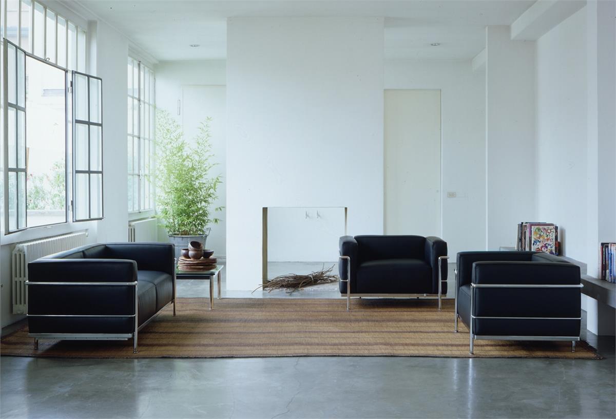 Cassina lc3