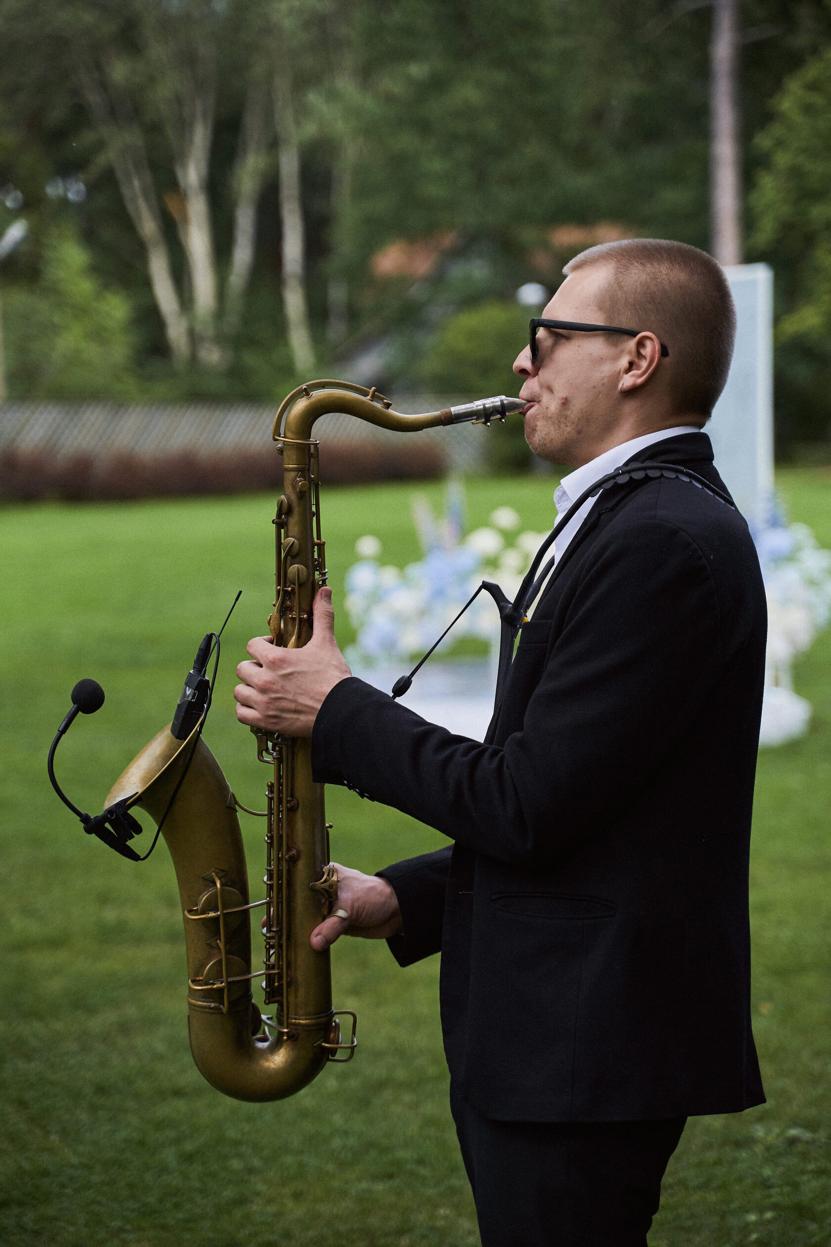 саксофонист на свадьбе MonDestin