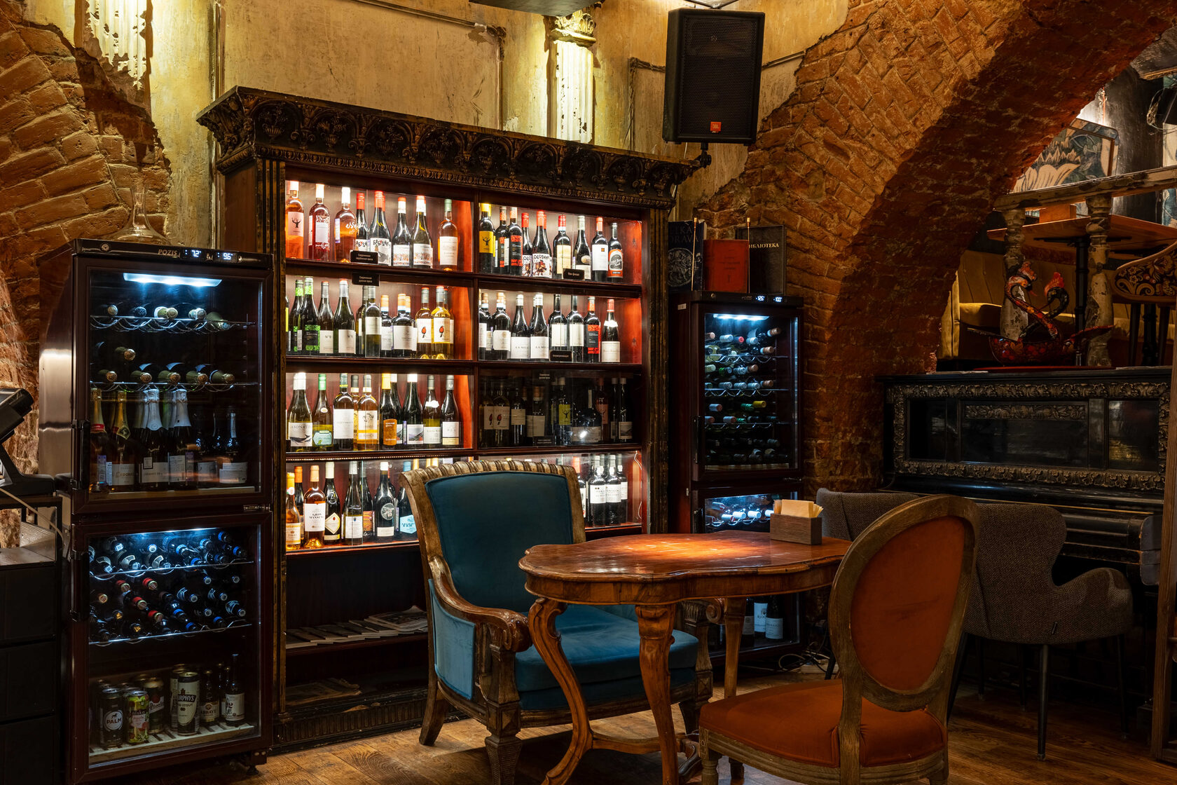 Костюм порно құлыптар патшалары ақсүйектер