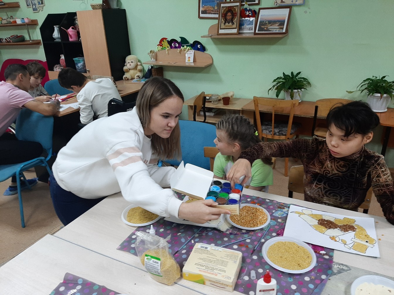 Интернат подсолнух. Пни подсолнух Красноярск. Психоневрологический интернат подсолнух. Детский интернат подсолнух. Пни для детей подсолнух.