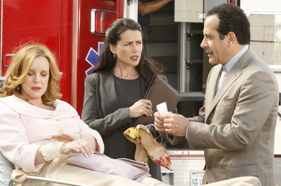 Кадр из этого хорошего сериала