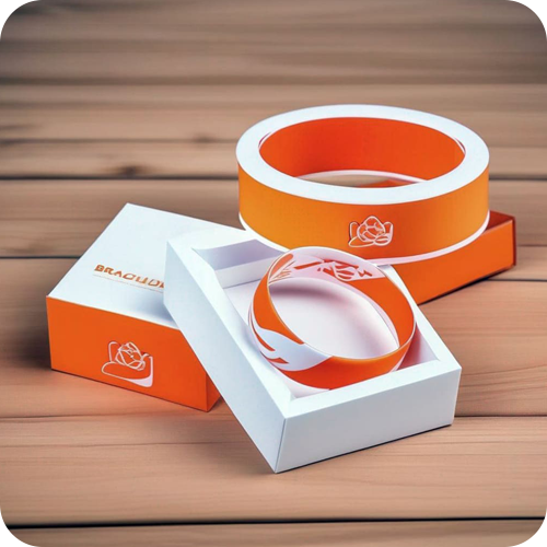 браслеты с логотипом