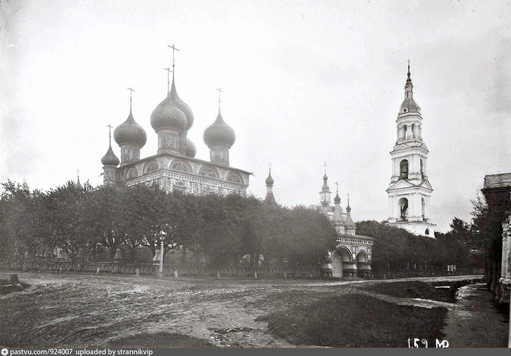 Церковь Воскресения Христова на Дебре.