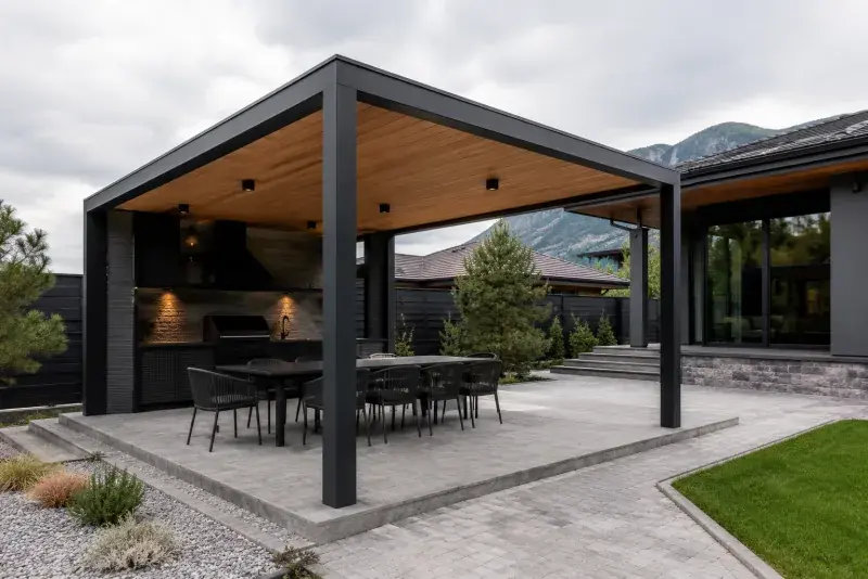 Беседка на металлокаркасе с мангальной зоной