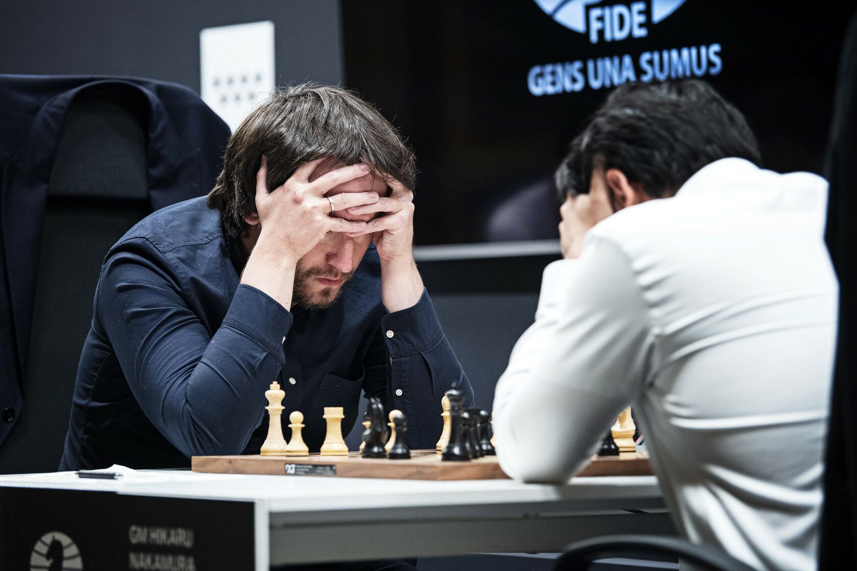 Candidates R1: Fighting chess, Nepo and Caruana score