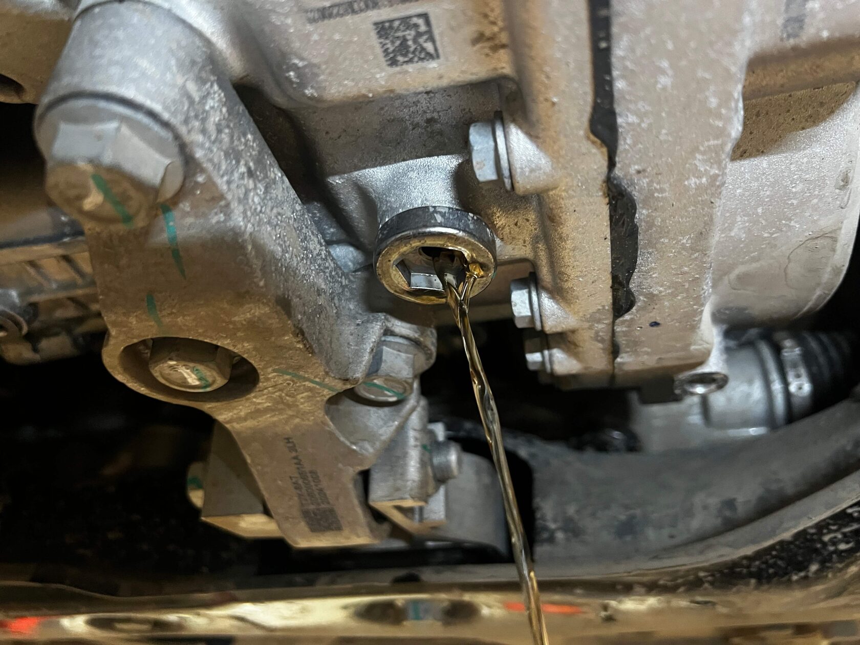 Снятие контрольной пробки АКПП Chery