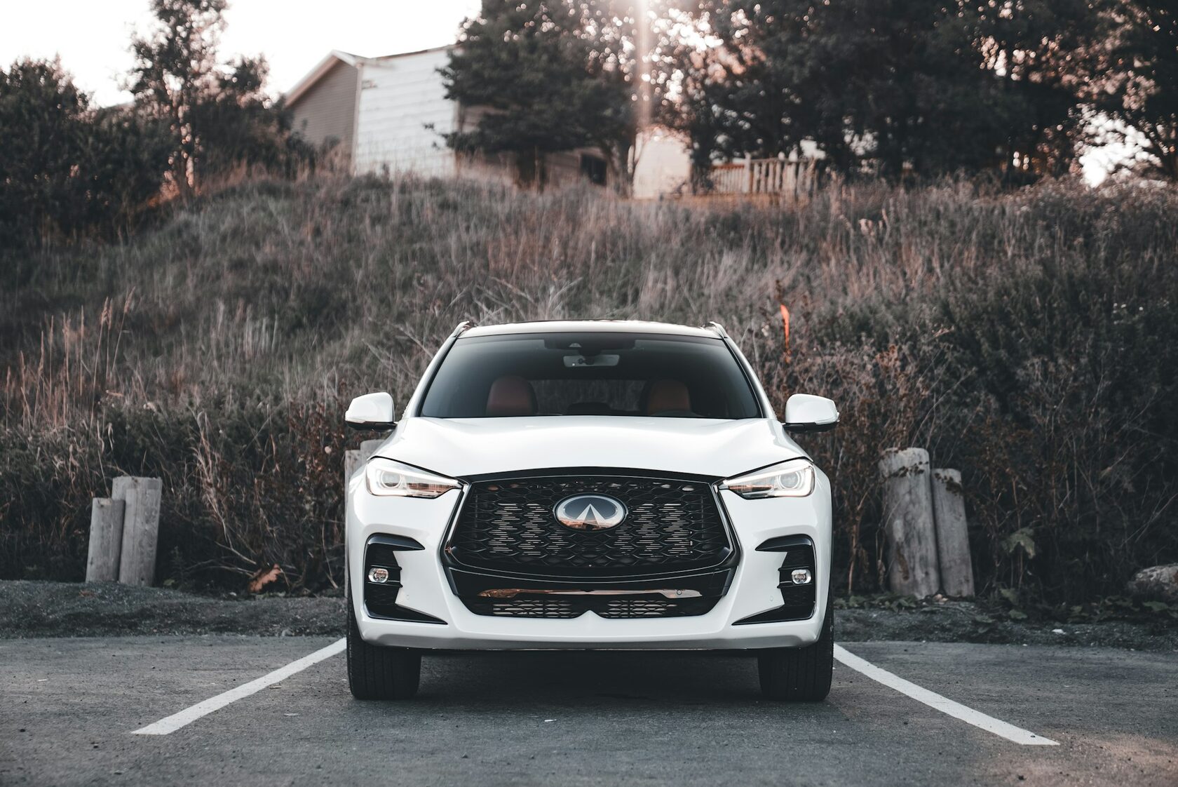 Автомобиль INFINITY