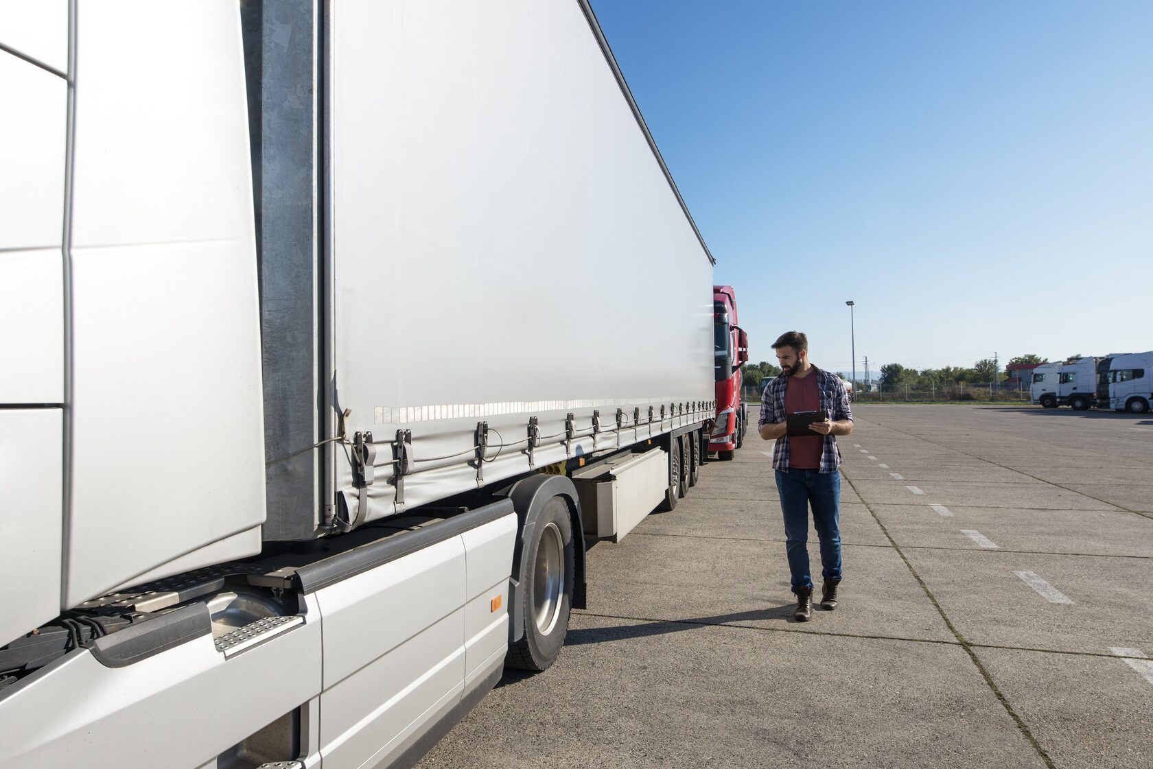 Аренда длинномера в Санкт-Петербурге, недорогие цены 🚚 | IN WAY