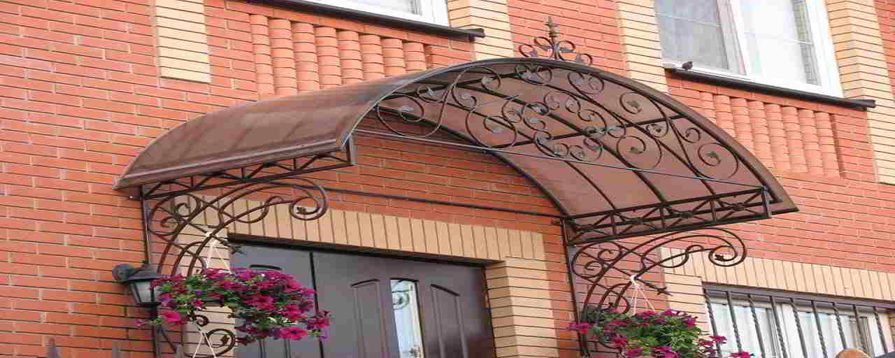 установка навесов из поликарбоната