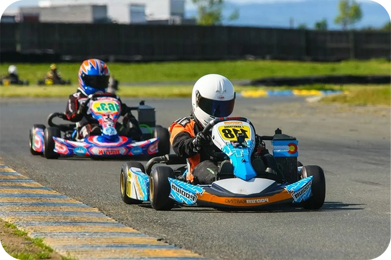 фото нанесения макияжа на лицо девушки 